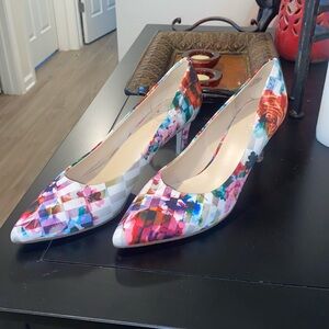 Nice West kitten Hill pumps